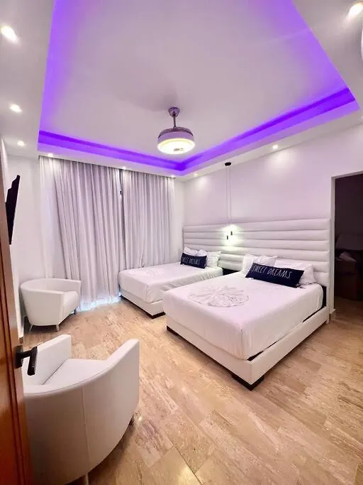 Grand Luxury Villa In Oceanfront Community Sosúa