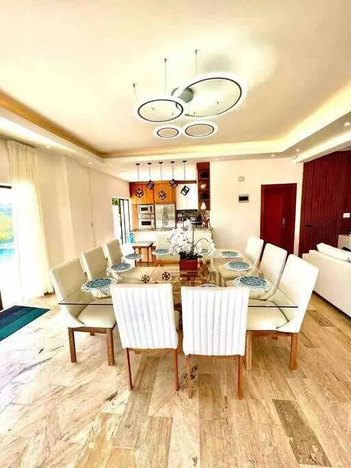 Grand Luxury Villa In Oceanfront Community Sosúa